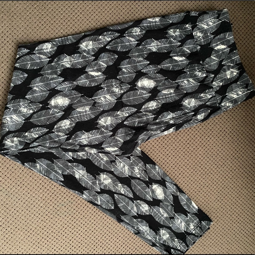 💗3/25$ SALE! Lularoe OS leggings